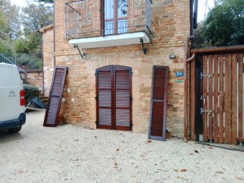 Winter is de tijd van groot onderhoud; luiken weer als nieuw!